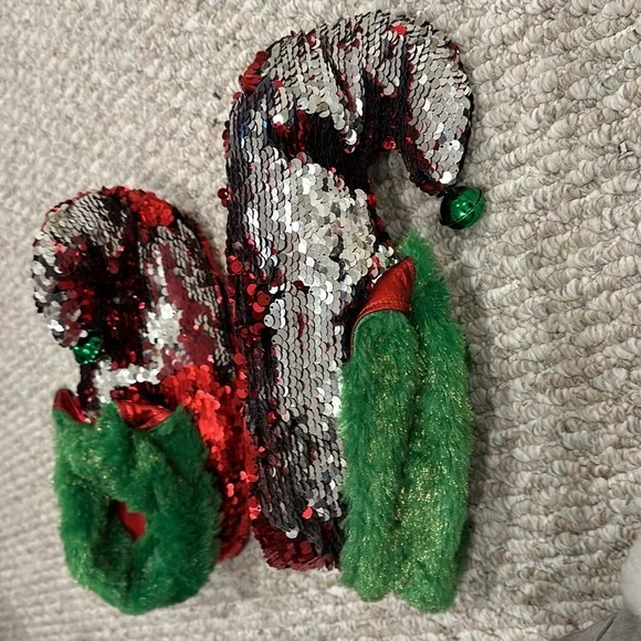 Jingly size large extra large, 9 to 11 elf sequin slippers, red silver green - Picture 3 of 8